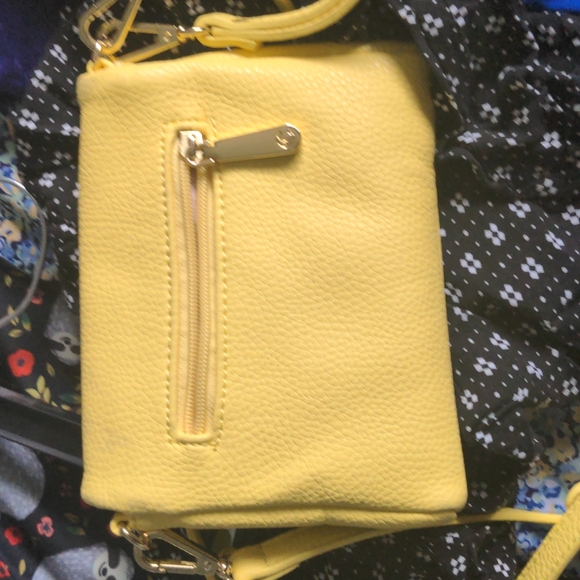 Charming Charlie lemon small purse - Picture 7 of 7